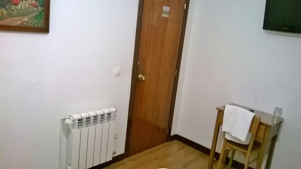 Hostal El Cairo Ferrol Buitenkant foto
