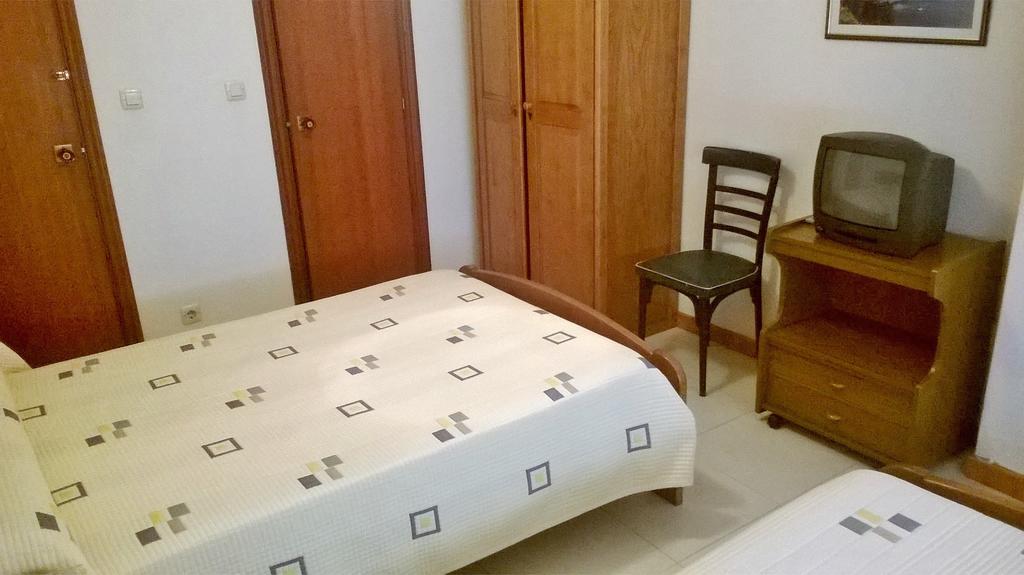 Hostal El Cairo Ferrol Buitenkant foto