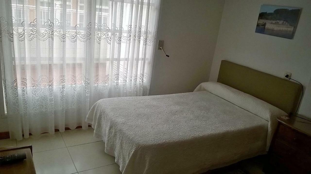 Hostal El Cairo Ferrol Buitenkant foto